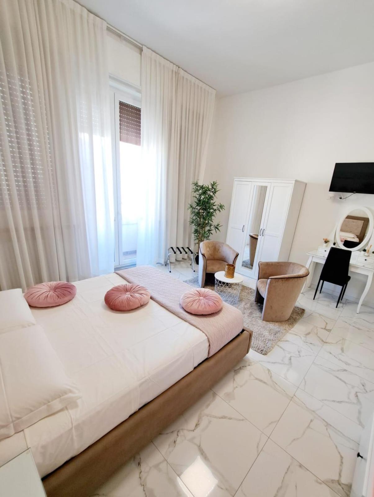The Gallery Boutique Rooms Τεργέστη Εξωτερικό φωτογραφία