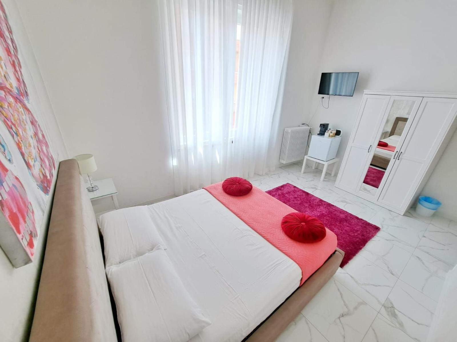The Gallery Boutique Rooms Τεργέστη Δωμάτιο φωτογραφία